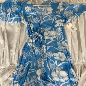 Billabong Wrap Dress. Size M. New with Tags